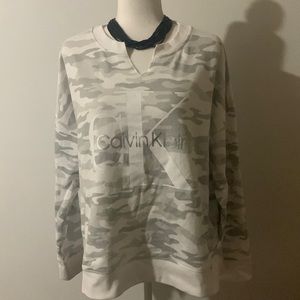 Calvin Klein sweat shirt